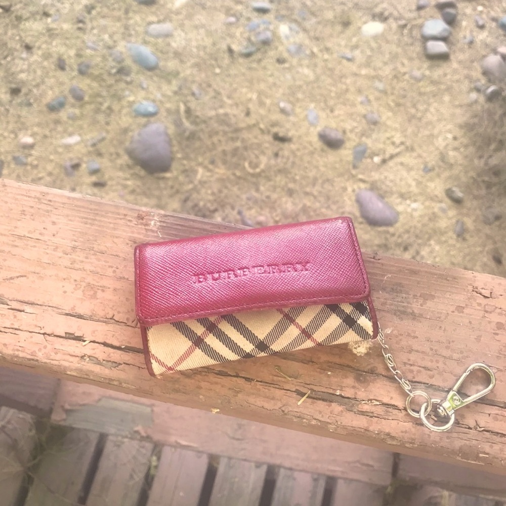 Burberry Novacheck 4- key wallet holder
